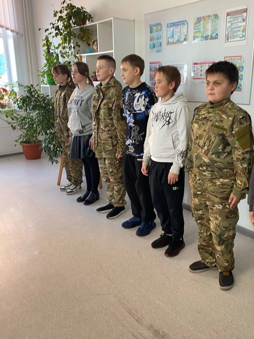 «Неудержимые» юные патриоты.